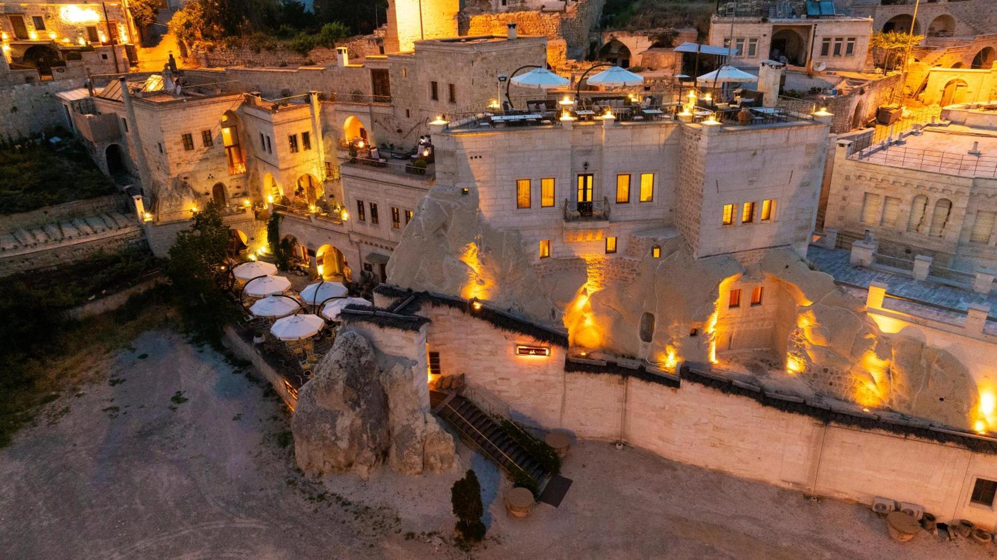 Tafoni Houses Cave Hotel Ортахисар Экстерьер фото