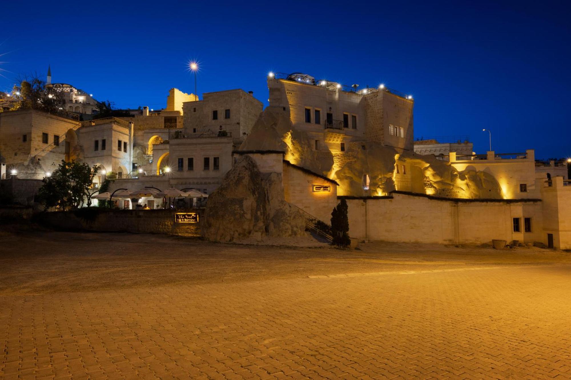 Tafoni Houses Cave Hotel Ортахисар Экстерьер фото