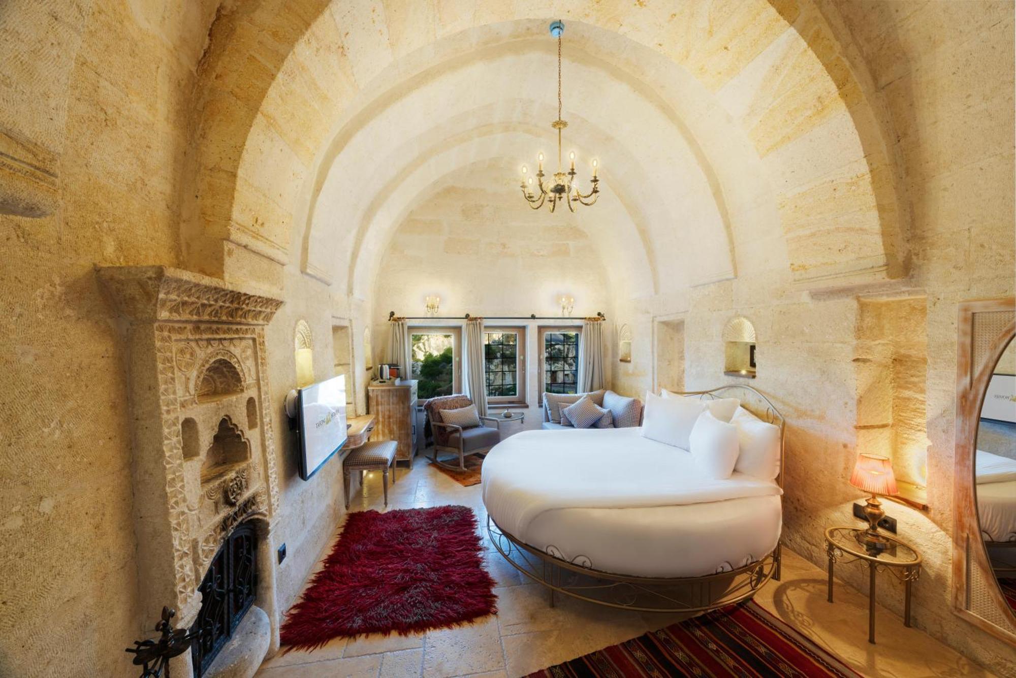 Tafoni Houses Cave Hotel Ортахисар Экстерьер фото