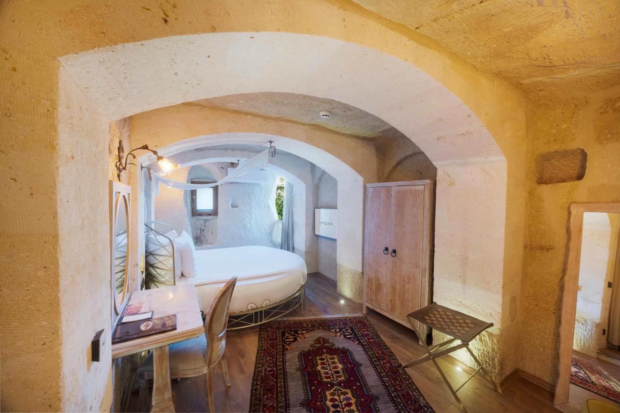 Tafoni Houses Cave Hotel Ортахисар Экстерьер фото