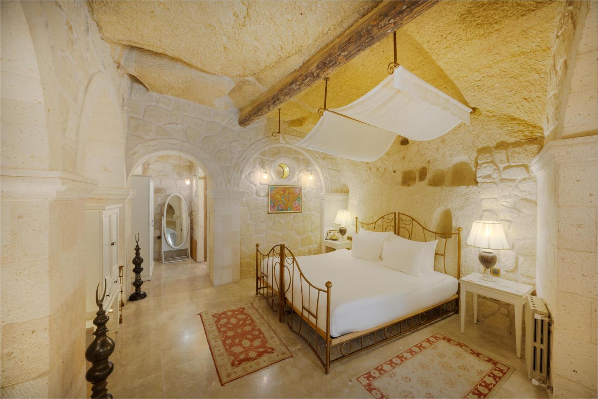Tafoni Houses Cave Hotel Ортахисар Экстерьер фото
