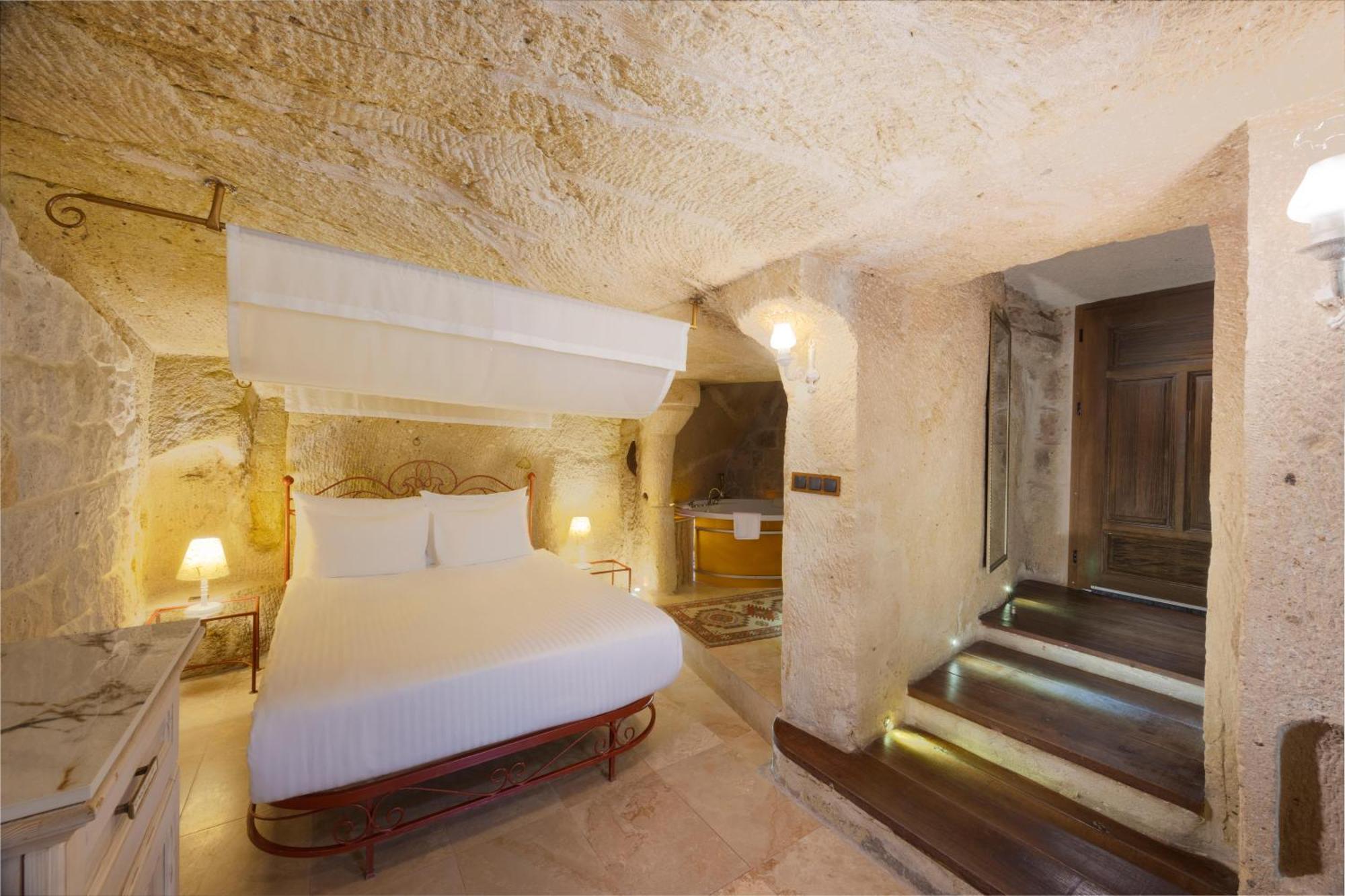 Tafoni Houses Cave Hotel Ортахисар Экстерьер фото