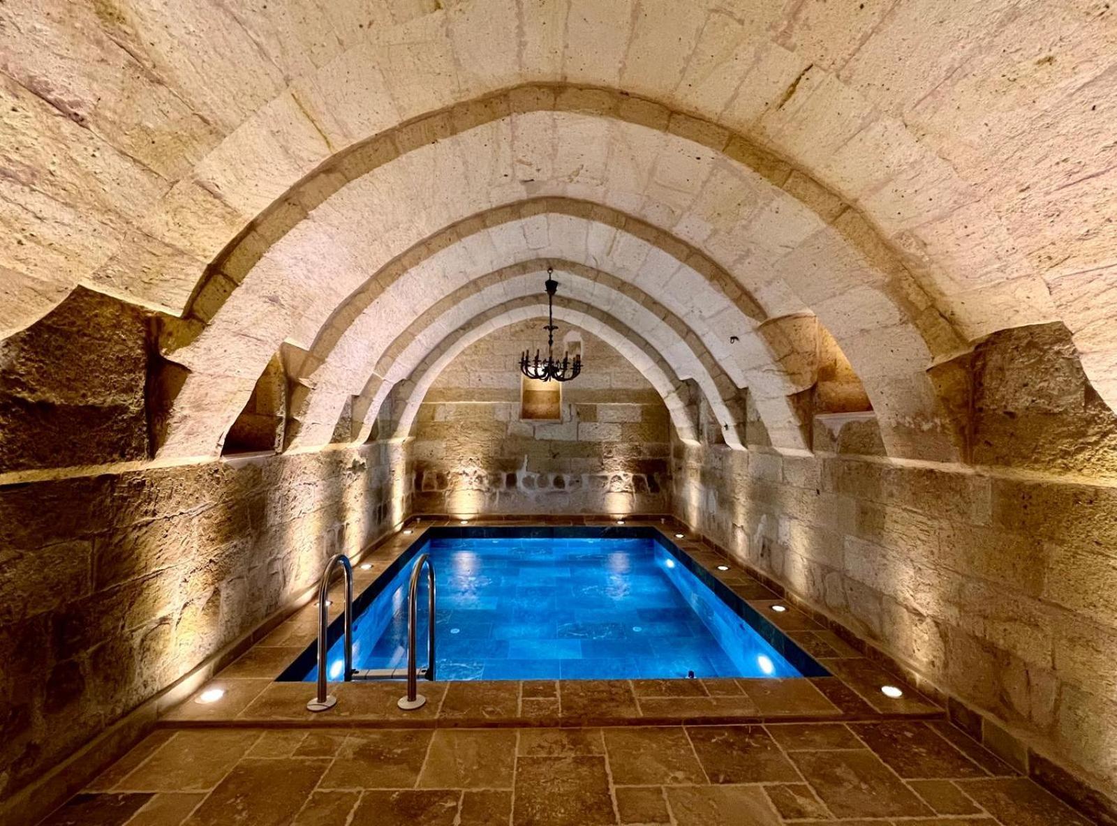 Tafoni Houses Cave Hotel Ортахисар Экстерьер фото